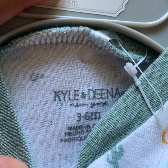 KYLE & DEENA BABY ONSIE & PAJAMA SET NWT - Picture 4 of 9